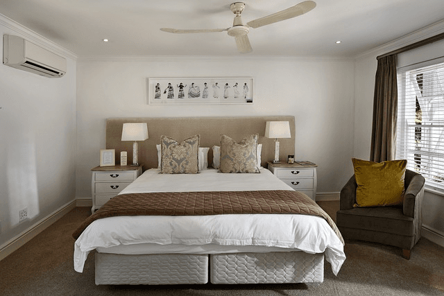 Deluxe Suite - Image 1